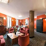Mercedes 4* Paris