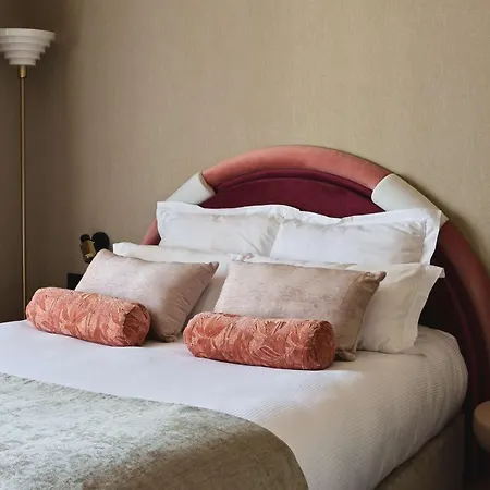 Mercedes Hotel Parigi