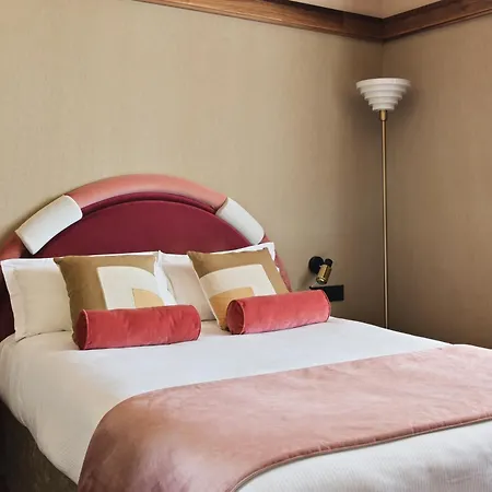 Mercedes Hotel
