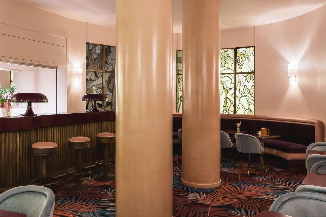 Mercedes Hotel Paris