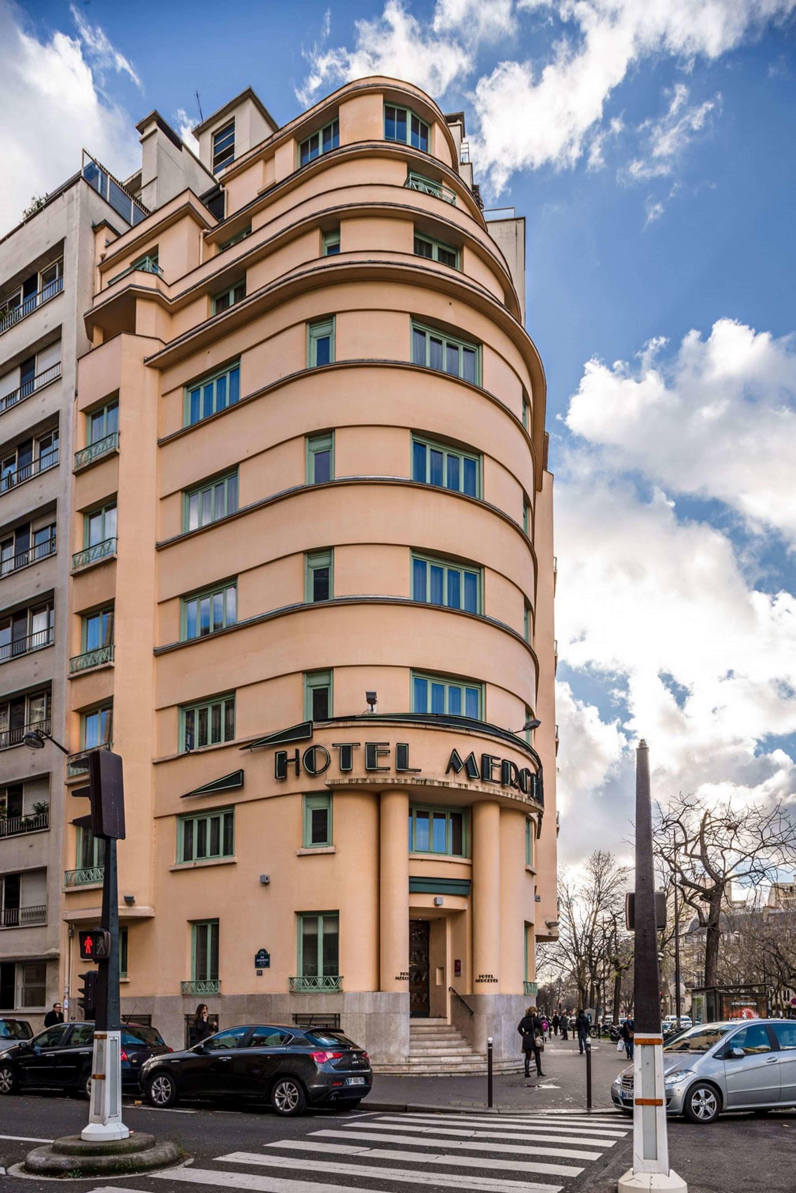 Mercedes Hotel Paris