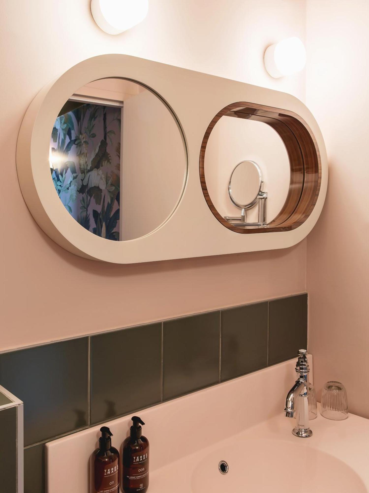 Mercedes Hotel Paris